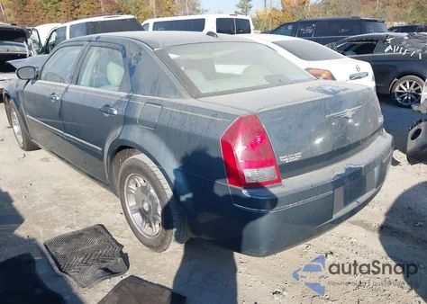 2006 Chrysler 300 Touring из США, поврежденный, VIN 2C3LA53G86H113073